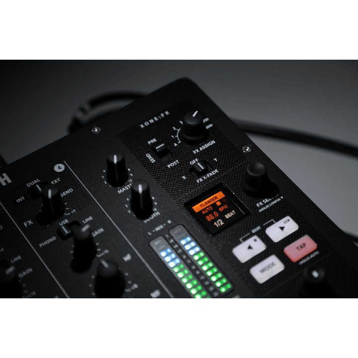 Allen & Heath Xone:PX5 | Table de mixage DJ hybride 4 canaux