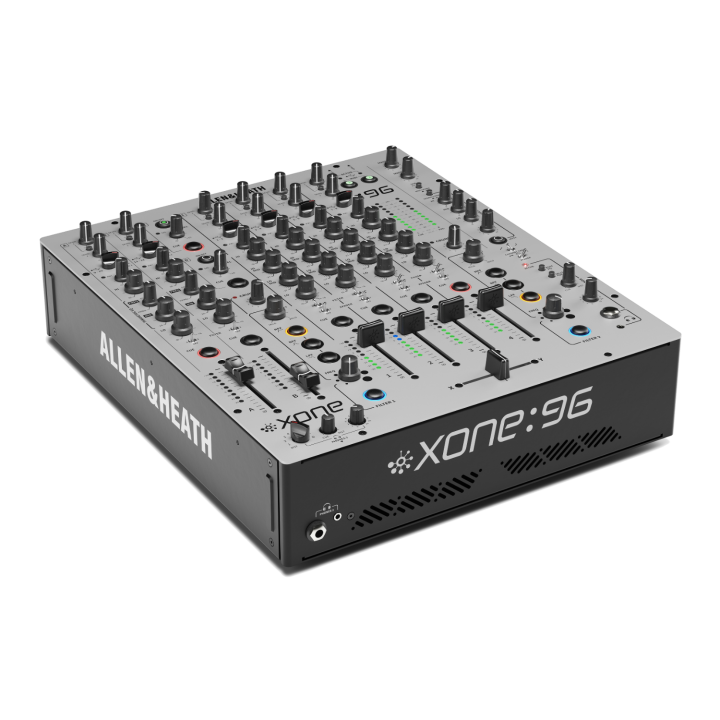 Allen & Heath XONE-P96   Console club  6 voies