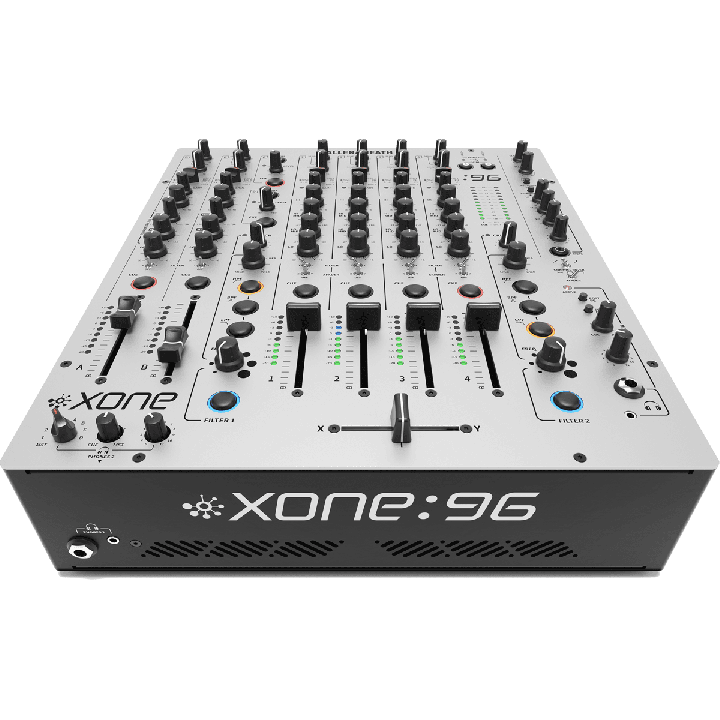Allen & Heath XONE-P96   Console club  6 voies